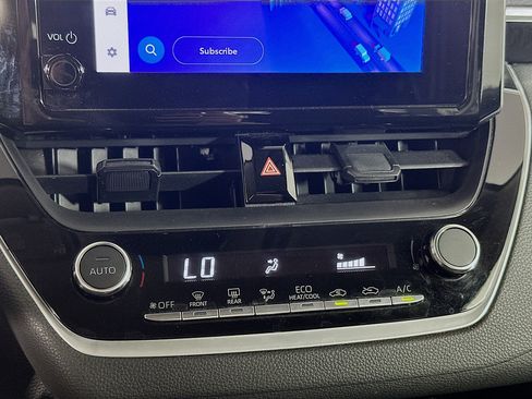 Used 2024 Toyota Corolla LE image 23