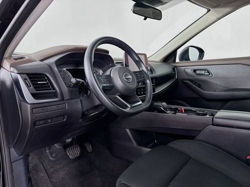 Used 2023 Nissan Rogue S AWD/4WD image 9