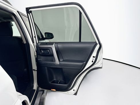 Used 2020 Toyota 4Runner SR5 RWD image 29