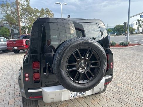Used 2024 Land Rover Defender 110 S image 5