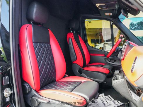 Used 2019 Mercedes-Benz Sprinter 4x4 170 image 27