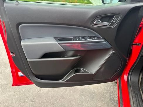 Used 2020 Chevrolet Colorado Z71 image 10