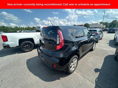 Used 2019 Kia Soul FWD image 6