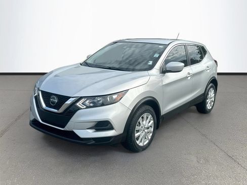 Used 2021 Nissan Rogue Sport S FWD image 3