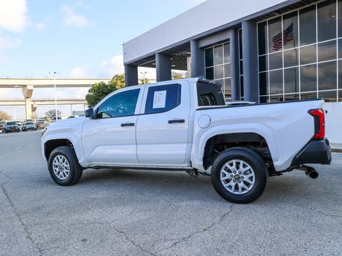 Certified 2026 Toyota Tacoma SR image 21