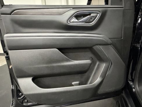 Used 2023 Chevrolet Suburban LS image 18