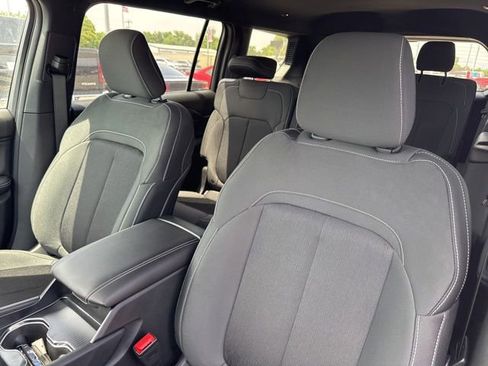 New 2025 Jeep Grand Cherokee L Laredo AWD/4WD image 11