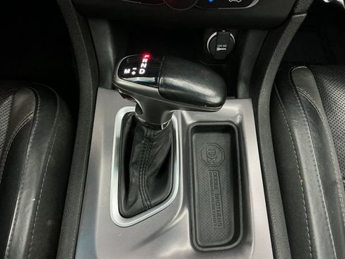 Used 2020 Dodge Charger SXT w/ Leather Interior Group RWD image 37