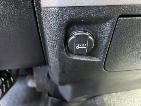 Used 2017 RAM 1500 Express image 23