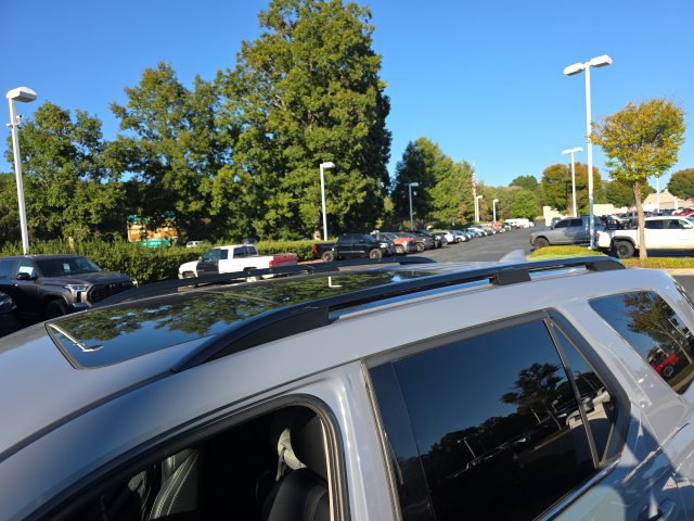 Used 2024 Honda Pilot Touring image 17