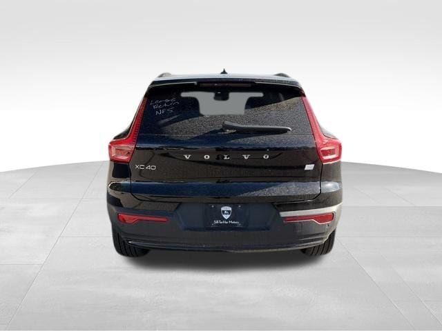 Used 2023 Volvo XC40 Recharge Plus w/ Protection Package Premier AWD/4WD image 5