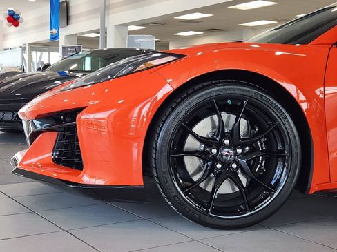 New 2027 Chevrolet Corvette Grand Sport w/ Z52 Sport Performance Package RWD image 5