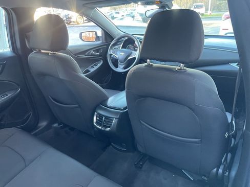 Used 2022 Chevrolet Malibu LT image 20