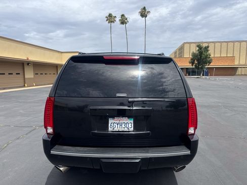 Used 2009 GMC Yukon Denali AWD/4WD image 6