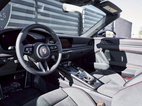 Used 2026 Porsche 911 Carrera GTS w/ Premium Package image 2