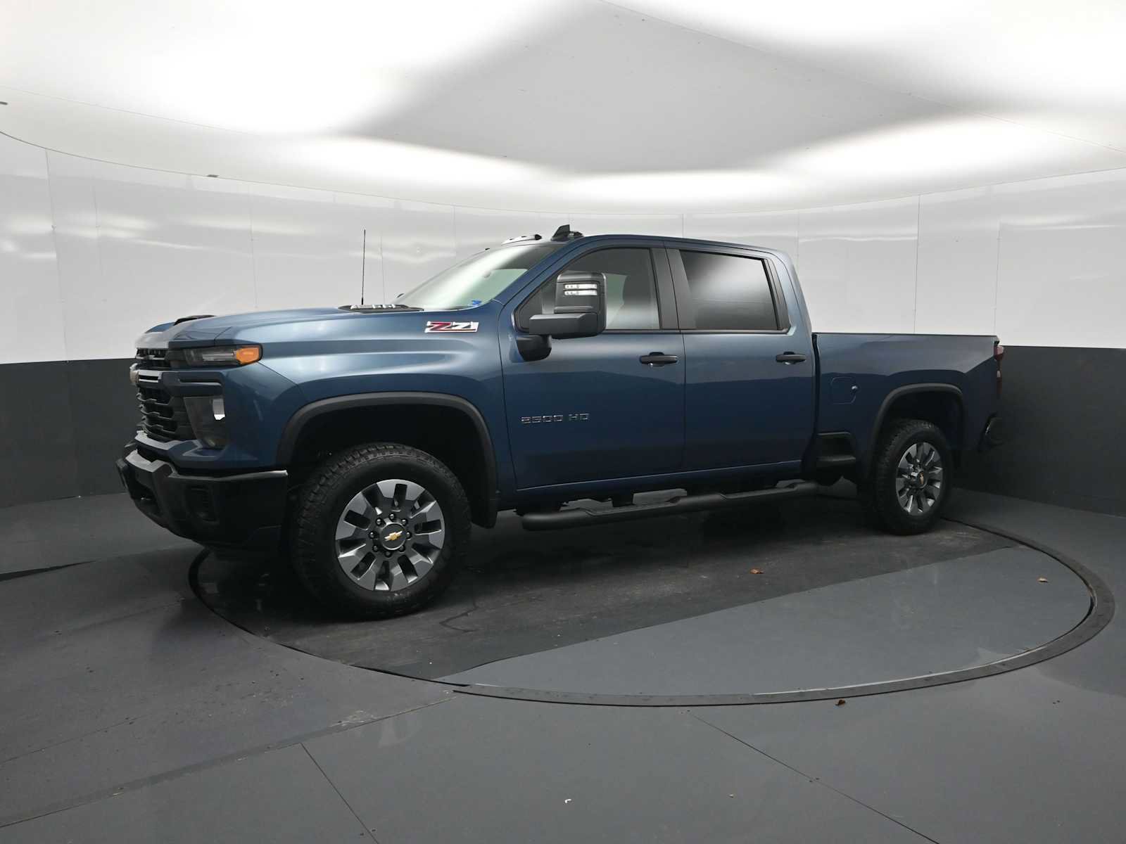 New 2026 Chevrolet Silverado 2500 Custom w/ Custom Value Package AWD/4WD image 4