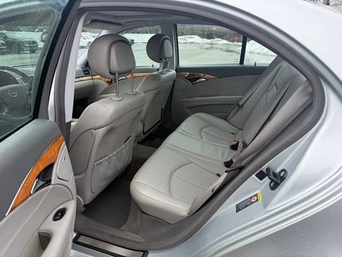 Used 2007 Mercedes-Benz E 320 BlueTEC Sedan image 10