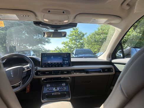 Certified 2023 Lincoln Nautilus Reserve AWD/4WD image 28