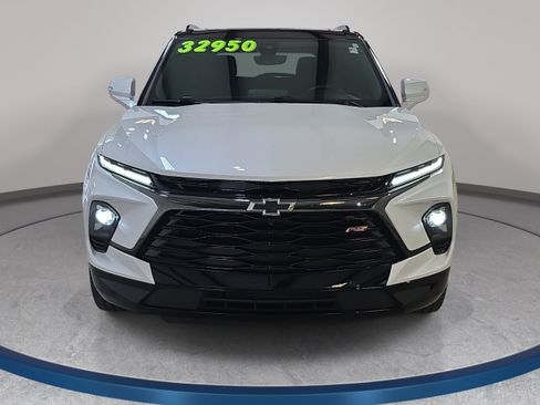 Used 2025 Chevrolet Blazer RS w/ Driver Confidence II Package FWD image 3