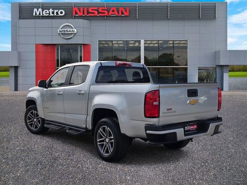 Used 2020 Chevrolet Colorado W/T w/ Custom Special Edition image 4