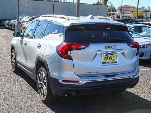 Used 2020 GMC Terrain SLT w/ Preferred Package image 7