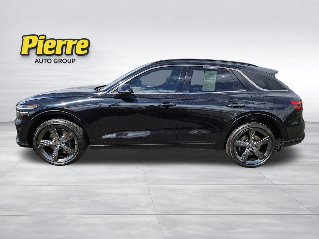 Used 2024 Genesis GV70 3.5T Sport w/ Sport Prestige Package AWD/4WD image 2