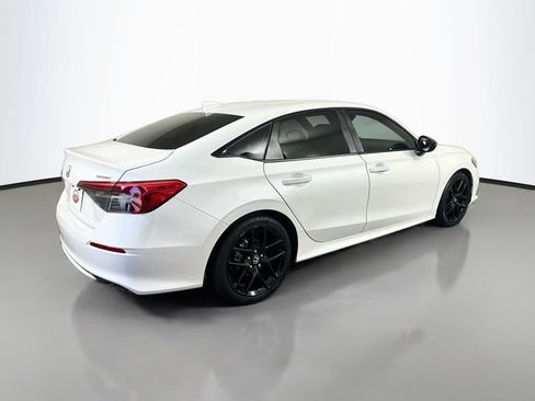 Used 2023 Honda Civic Sport image 5