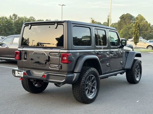 Used 2025 Jeep Wrangler Unlimited Rubicon AWD/4WD image 3