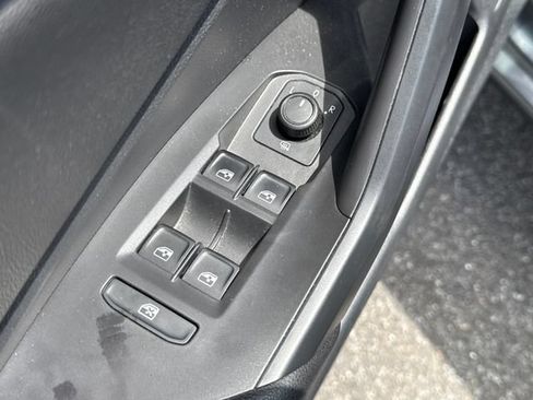 Used 2019 Volkswagen Jetta R-Line w/ R-Line Cold Weather Package FWD image 20