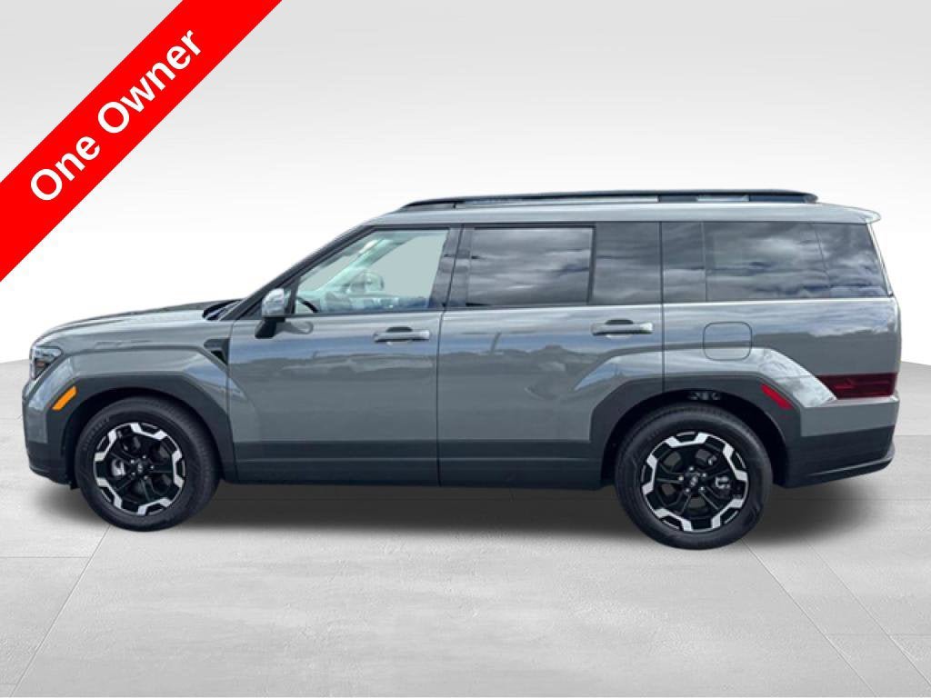 Used 2025 Hyundai Santa Fe SEL AWD/4WD image 2