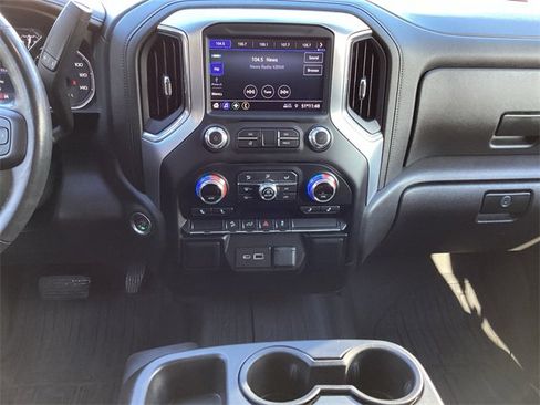 Used 2022 GMC Sierra 1500 Elevation image 11