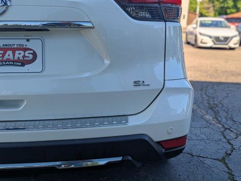 Used 2023 Nissan Rogue SV AWD/4WD image 12