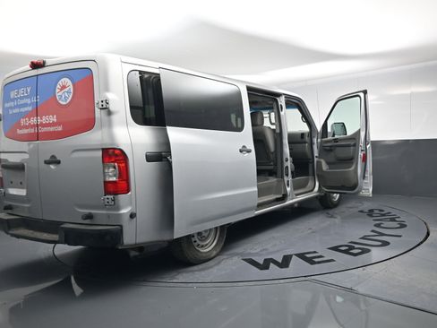 Used 2017 Nissan NV 3500 S w/ Power Package image 17