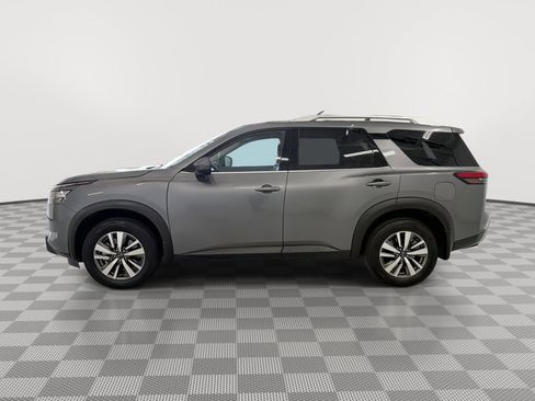 Certified 2025 Nissan Pathfinder SL AWD/4WD image 7