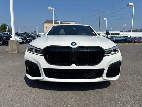 Used 2021 BMW 750i xDrive w/ Executive Package AWD/4WD image 8