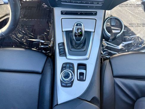 Used 2015 BMW Z4 sDrive28i RWD image 15