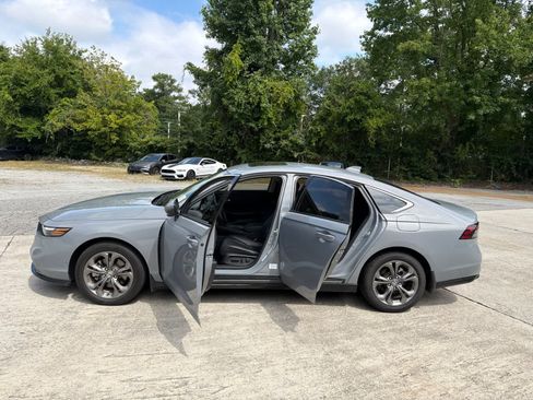Used 2023 Honda Accord EX-L image 19