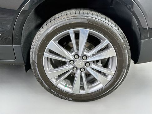 Used 2020 Cadillac XT5 Premium Luxury AWD/4WD image 31