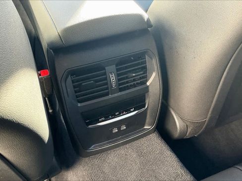 Used 2025 BMW 430i xDrive w/ M Sport Package image 36