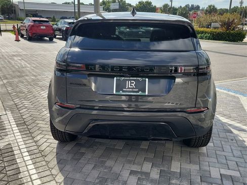 New 2026 Land Rover Range Rover Evoque S image 4