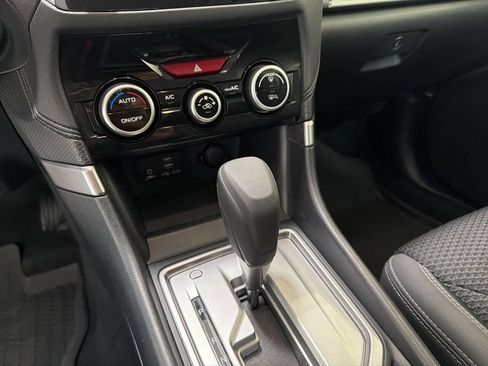 Used 2022 Subaru Forester Premium AWD/4WD image 12