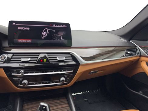 Used 2022 BMW 530i xDrive w/ Convenience Package AWD/4WD image 54