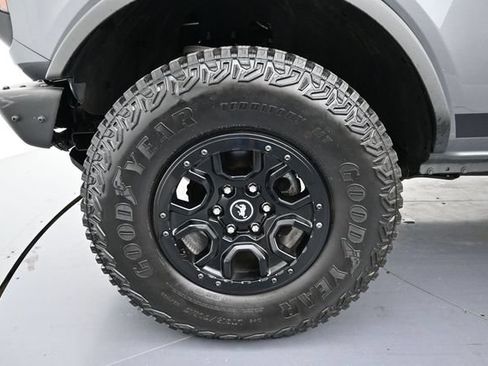 Certified 2023 Ford Bronco Wildtrak AWD/4WD image 10