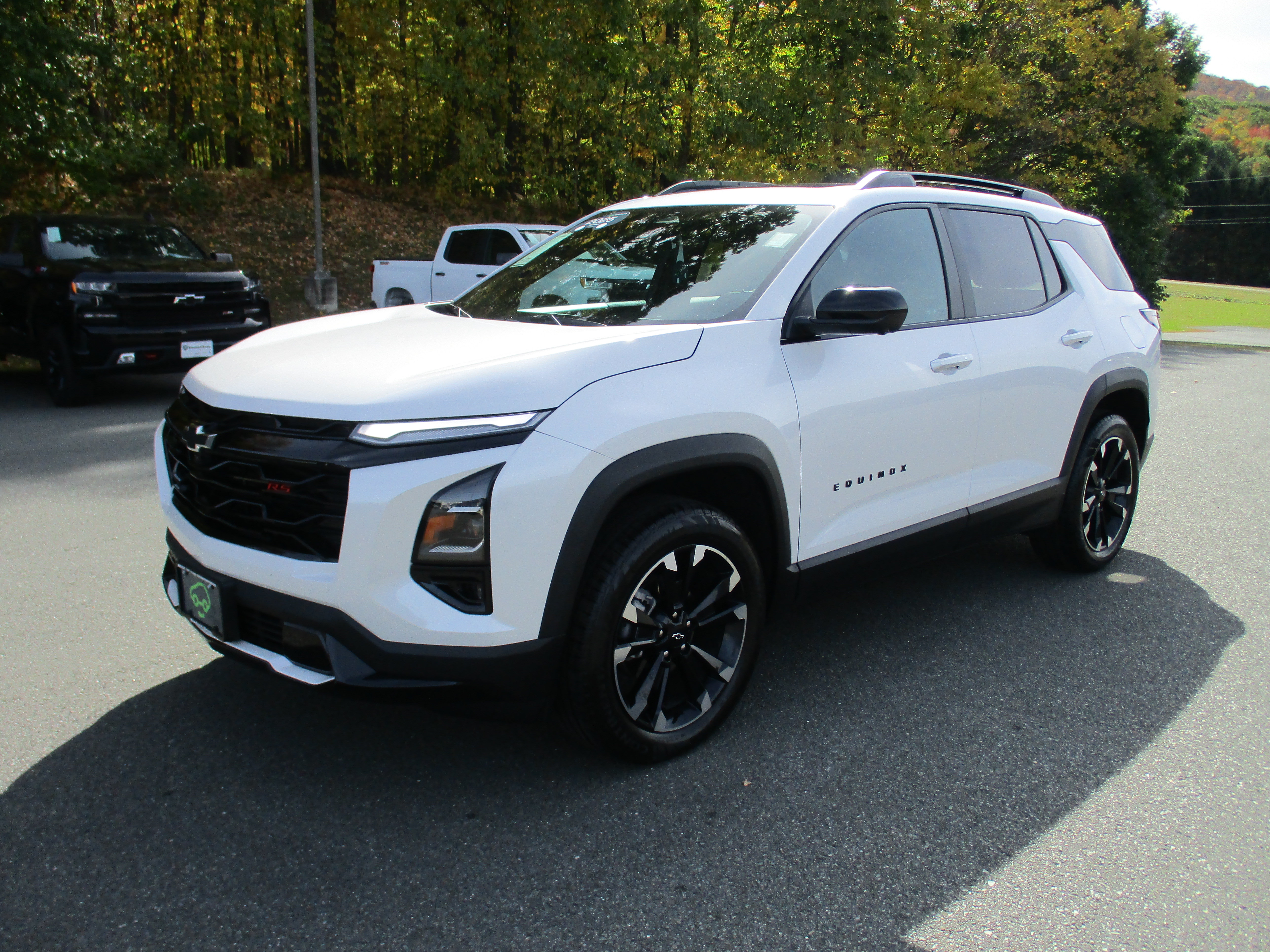 Certified 2025 Chevrolet Equinox RS w/ Safety and Technology Package AWD/4WD image 1