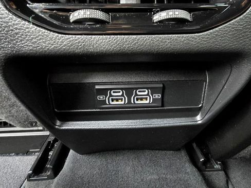 Certified 2025 Jeep Grand Cherokee Laredo X image 25