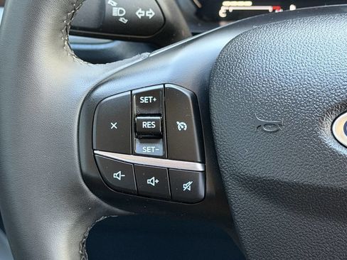 Used 2023 Ford Maverick Lariat w/ Equipment Group 500A Standard image 22