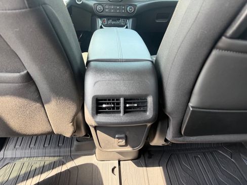 Used 2020 GMC Terrain SLE FWD image 23