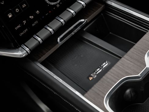 New 2026 GMC Acadia Denali w/ Super Cruise Package image 29