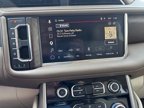 Used 2023 GMC Yukon XL Denali w/ Advanced Technology Package AWD/4WD image 25