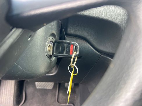 Used 2020 Honda CR-V LX image 27